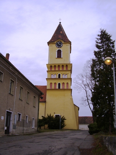 V kostela sv. Jakuba a Filipa v Katovicch