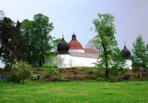 Poutn kostel sv. Anny u Kraselova