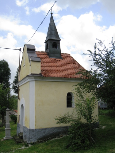 Kaple sv. Jana Nepomuckho v Krtech - Hradci