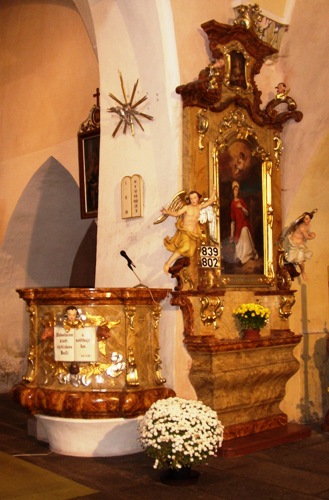 Barokn kazatelna a bon olt kostela ve Volenicch