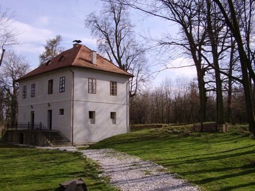 Severn� n�ro�� tvrze