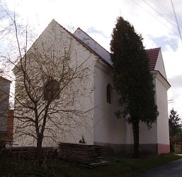 Kostel Nejsvtj Trojice v Kladrubech